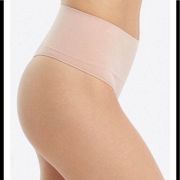 NWT Spanx Everyday Shaping Panties EcoCare Thong in Vintage Rose Size Small - Picture 3 of 8